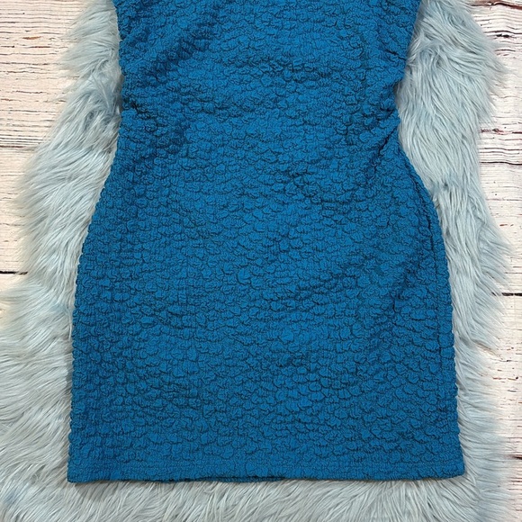 NWT By Anthropologie Textured Bubble Mini Mini Shift Dress Petite - Picture 7 of 10